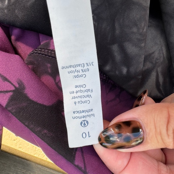 Lululemon 3 pairs of leggings - Picture 4 of 5